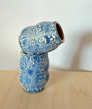 Load image into Gallery viewer, Bubble blue bud vase